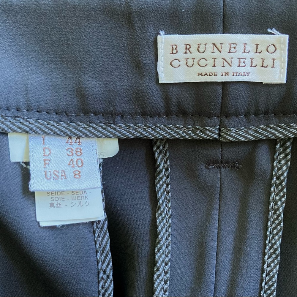 Brunello Cucinelli 100% silk flowy pleated front trousers. 🖤 - Picture 7 of 7
